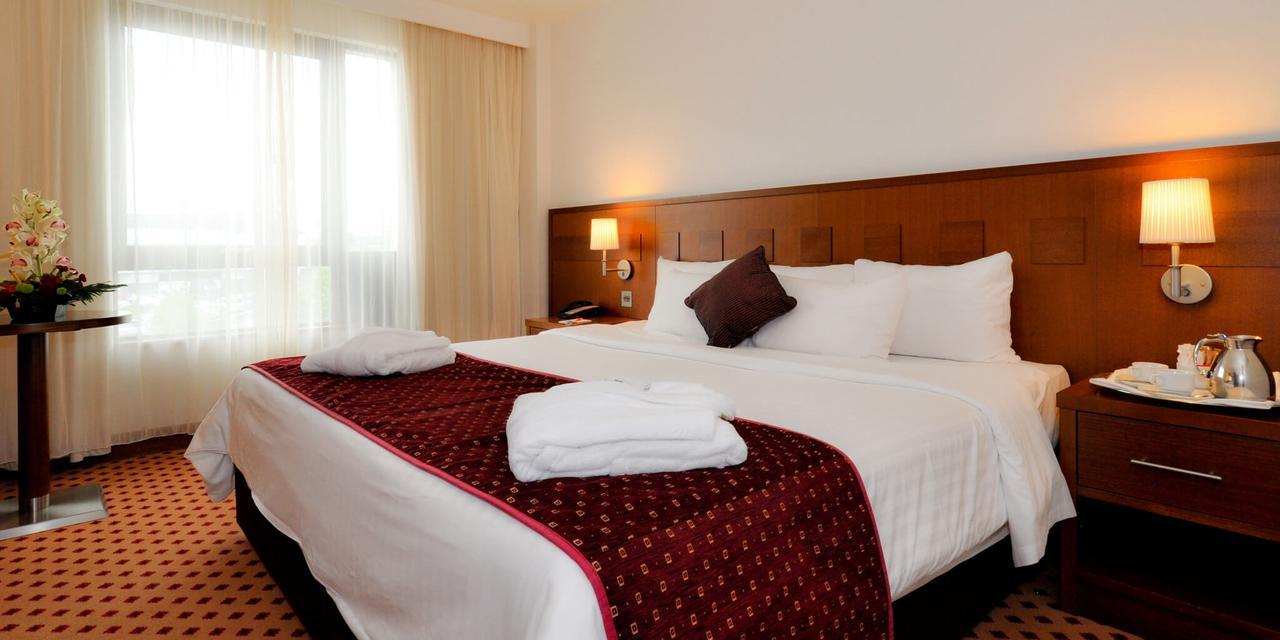 Hotel Vikrant Ludhiana Buitenkant foto
